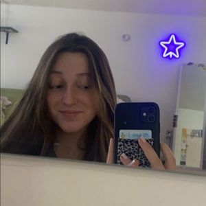 Meet your Posher, Mara